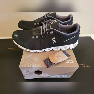 On Cloud Mens Running Shoe 10.5